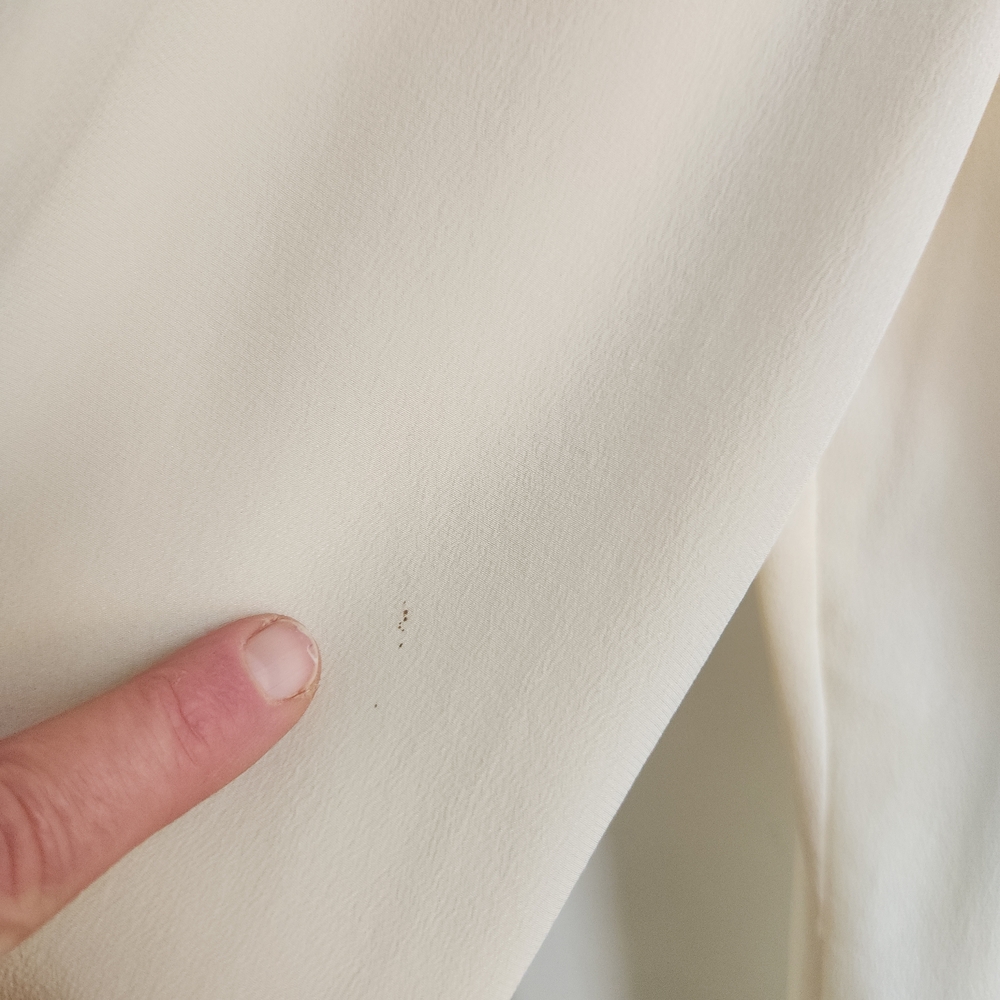100% Silk Hand Embroidered Vintage Blouse - Picture 6 of 7